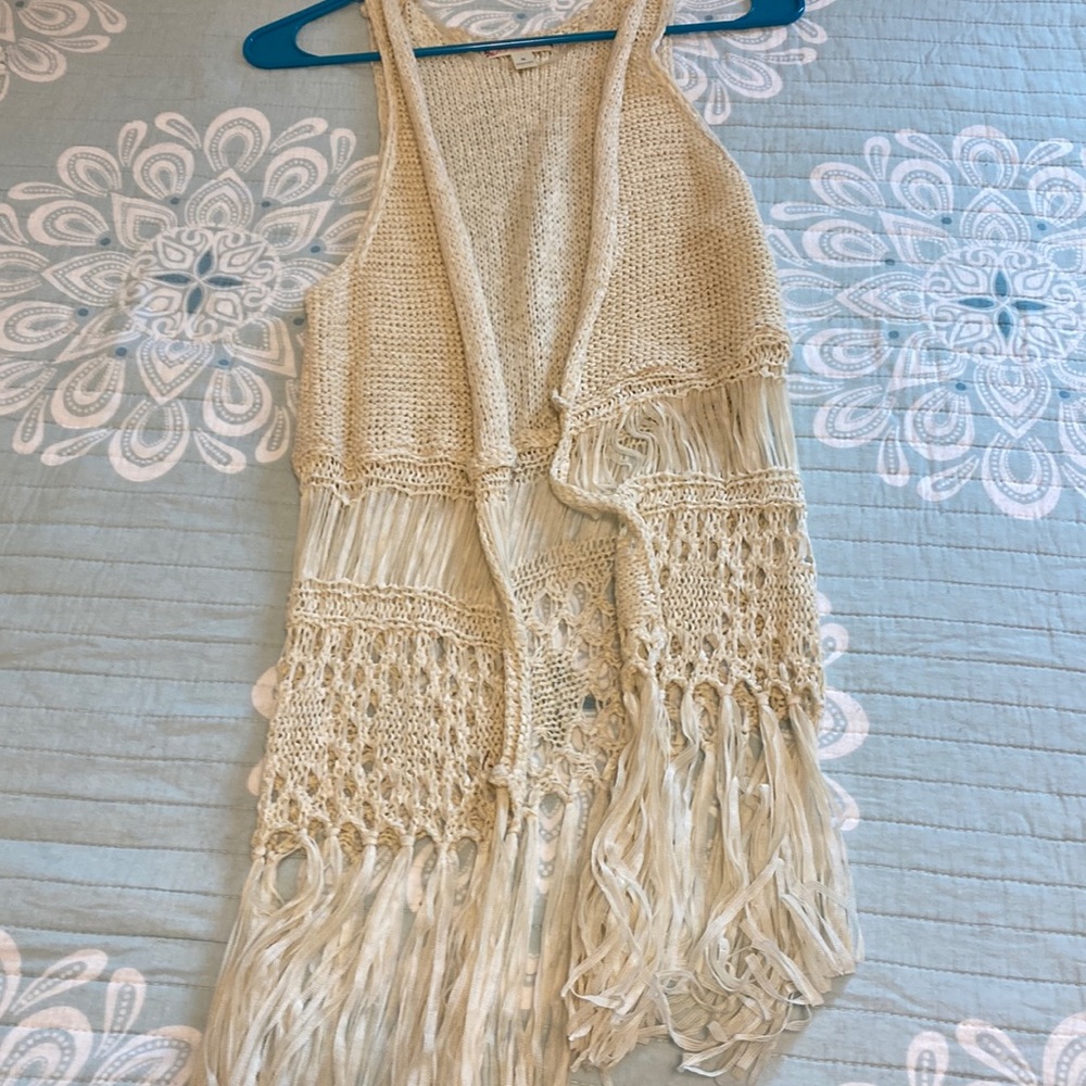 Knitted coverlet